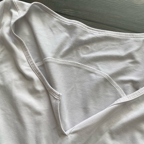 Lululemon Athletica Cream Crop - Picture 2 of 6